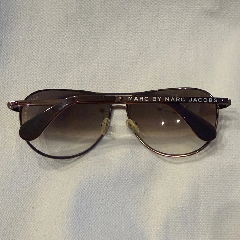 Marc by Marc Jacobs Brown Aviator Sunglasses with case - Picture 2 of 5